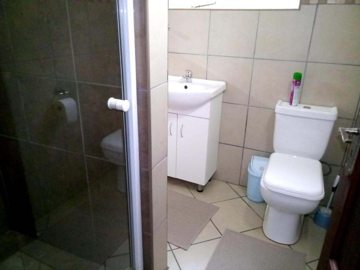 Rustenburg Guesthouse 외부 사진