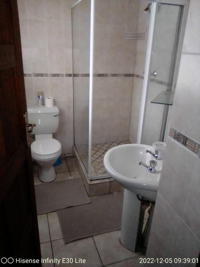 Rustenburg Guesthouse 외부 사진