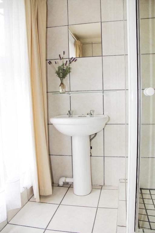 Rustenburg Guesthouse 외부 사진