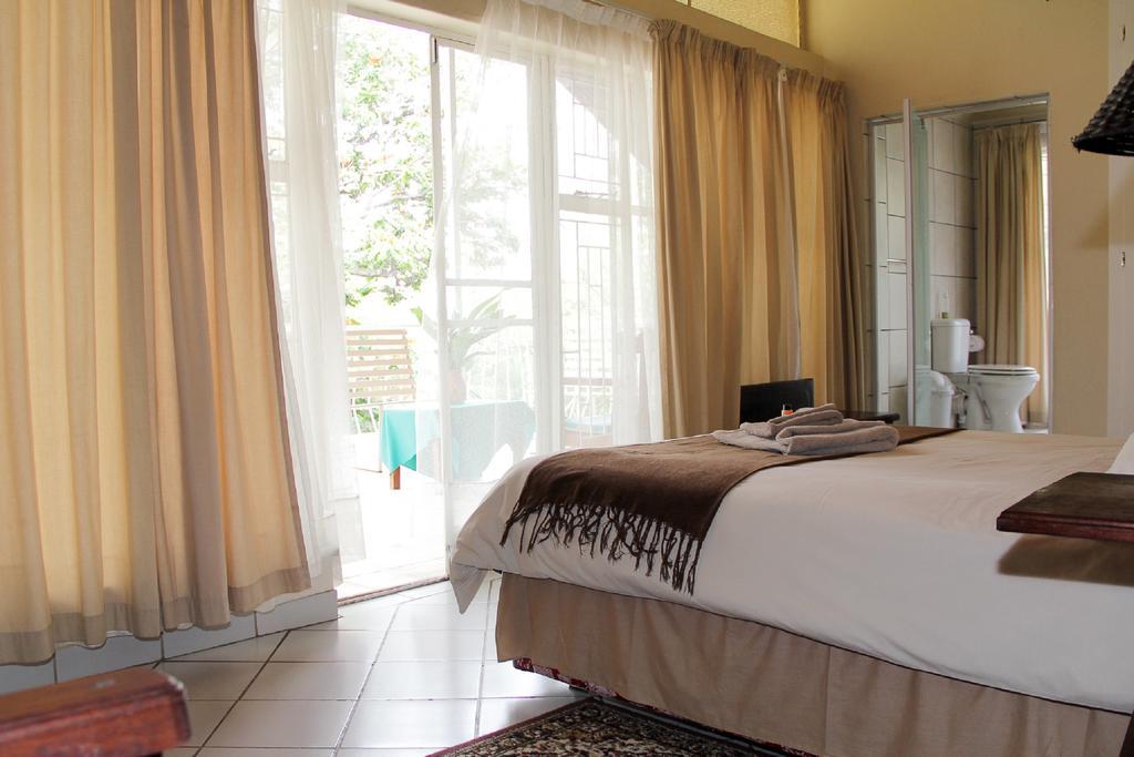 Rustenburg Guesthouse 외부 사진