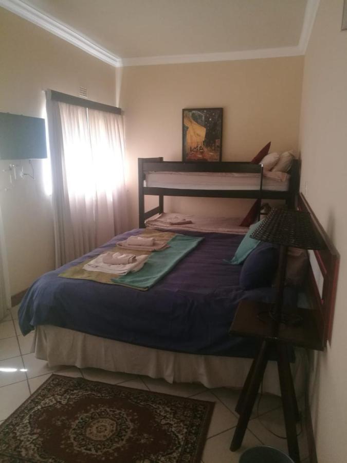 Rustenburg Guesthouse 외부 사진